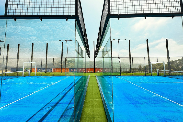 SUPER-PANORAMIC PADEL COURT